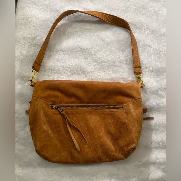 Anna Corrina $248 leather shoulder bag. Excellent condition. Super soft leather - Picture 4 of 9